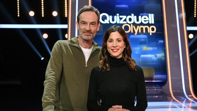 Die Kandidat:innen des Teams "Kamera": Der Schauspieler Jörg Hartmann und die Schauspielerin Aylin Tezel.