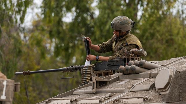 Die Kämpfe zwischen israelischen Soldaten und islamistischen Hamas-Kämpfern im Grenzgebiet zum Gazastreifen gehen weiter. 