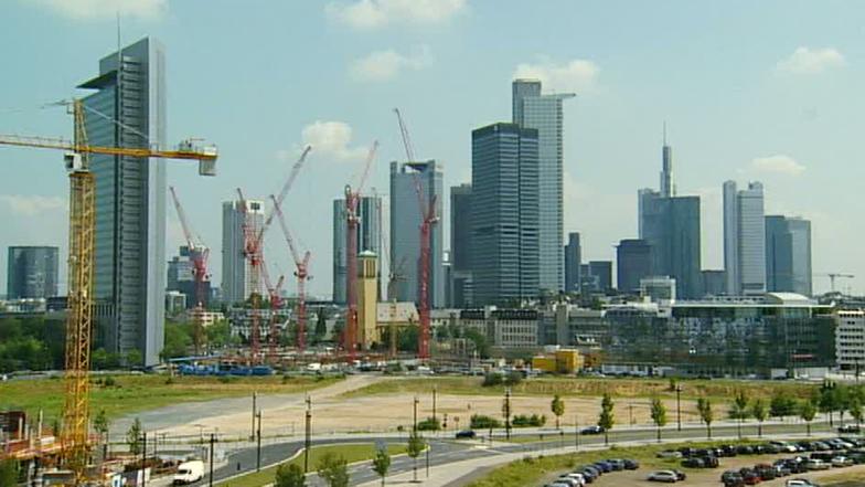 Immobiliengeschäfte: Russischer Oligarch auf Einkaufstour in Deutschland? | Plusminus