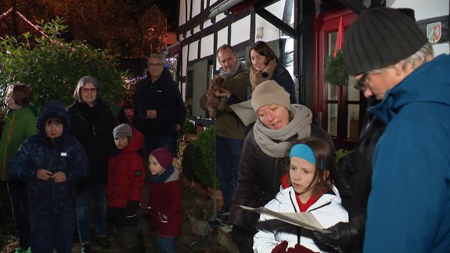 Lebendiger Adventskalender in Bad Honnef: Jeden Tag ein Türchen Miteinander
