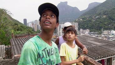 Brasilien: Beim Drachenkampf vergessen die Kinder aus dem Armenviertel ihre Sorgen