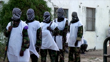 Bild: SWR Vermummte Kämpfer von Al-Shabaab