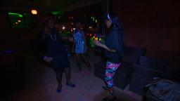 Weltspiegel – Uganda: Frauen tanzen im Mini-Rock