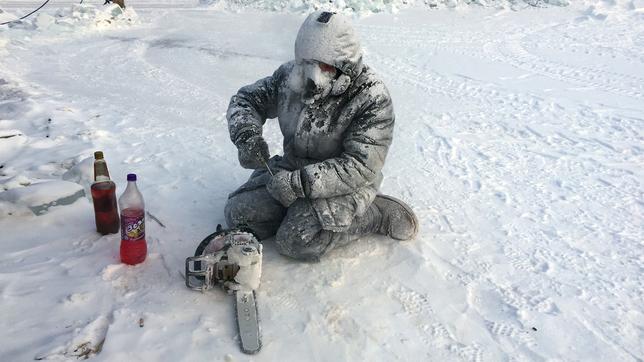 Russland: Die Eisbohrer legen Hand an, bei minus 45 Grad