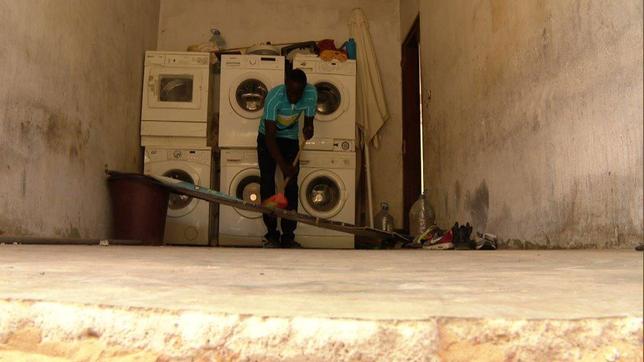 Senegal: Freiwillig zurückgekehrt, doch das Geschäft mit Waschmaschinen läuft nicht.