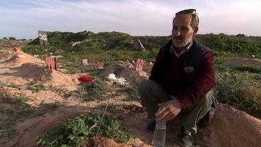 Totengräber Chemseddine Marzoug auf Friedhof
