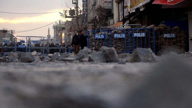 Weltspiegel: Diyarbakir, eine Stadt unter Beschuss.