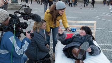 Bild: Megaherz Passantin liegt beim Matratzen-Check Probe