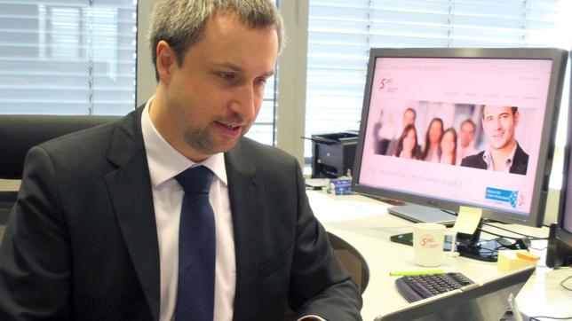Bild: SWR Sebastian Schreiber am Computer