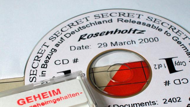 Bild: WDR In der "Rosenholz-Datei“ sind die Namen der ehemaligen West-Agenten der Stasi aufgeführt.