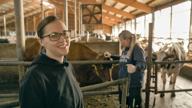 Die Thüringerin Lisa Mertens kümmert sich um 650 Milchkühe.