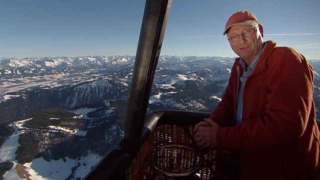 In der dritten Staffel von "Wo unser Wetter entsteht" erklärt Sven Plöger, welche Rolle die Alpen als Wetterfaktor spielen.