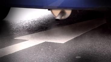 Bild: Das Erste Viele Autos sind manipuliert und sorgen für Feinstaubbelastung.