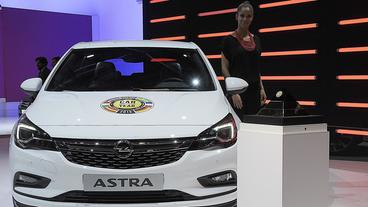 Bildquelle: dpa Das "Auto des Jahres 2016" ist der Opel Astra.
