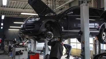 Blick in eine Autowerkstatt