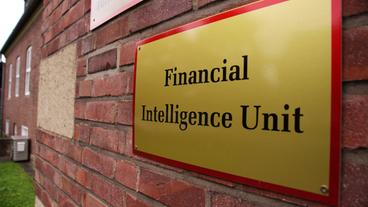 Bild: Das Erste Die neu geschaffende Financial Intelligence Unit in Köln