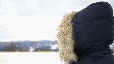 Bildquelle: dpa Pelz ist schick – kaum eine Jacke kommt ohne aus.