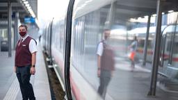Neue oder modernisierte Strecken und neue Zge - die Bahn investiert.
