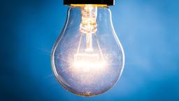 Eine Glhlampe