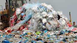 Berg aus Plastikmll.