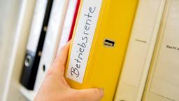 Ordner mit Aufschrift Betriebsrente.