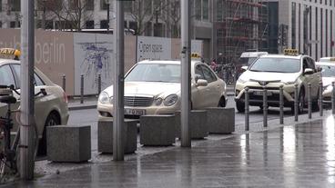 Bild: Das Erste Viele Taxis sind manipuliert, denn das spart Kosten.
