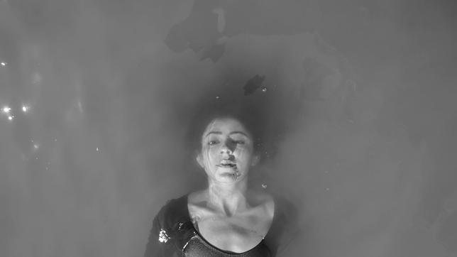 Bild: Shirin Neshat, Courtesy Gladstone Gallery, New York und Brüssel Shirin Neshat, Sarah, 2016, Video still
