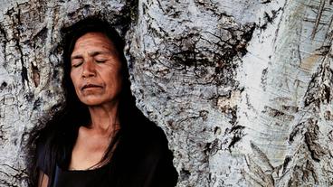 Bild: Shirin Neshat, Courtesy Gladstone Gallery, New York und Brüssel Shirin Neshat, Tooba, 2002, Video still