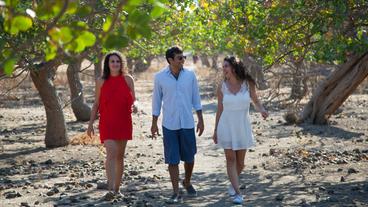 Bild: Olga Saliaboukou Kiveli Dörken, Dimitris Triyfon, Danae Dörken in Molyvos