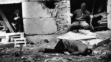 Bild: imago/Kommersant Kämpfe in der Bergkarabach-Region (14.10.1992)
