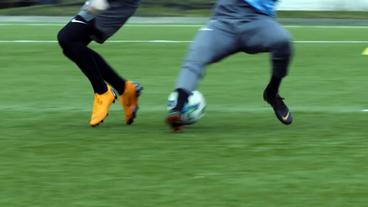 Bild: WDR Fußballspielende Beine