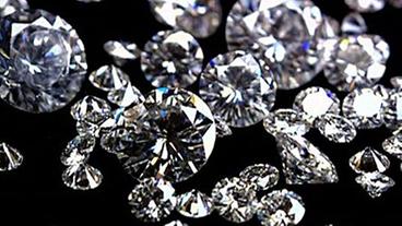 Diverse ungefasste, geschliffene Moissanit Diamanten