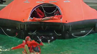 Rettungsübung im dänischen Maritime Training Center in Esbjerg