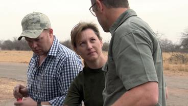 Bild: WDR Ökologin Audrey Delsink und ihr Team.
