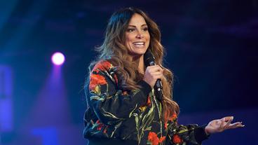 Bild: WDR/Melanie Grande Mit dabei: Kabarettistin Enissa Amani (Archivfoto)