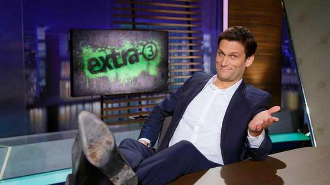 Bild: NDR "extra 3" mit Christian Ehring