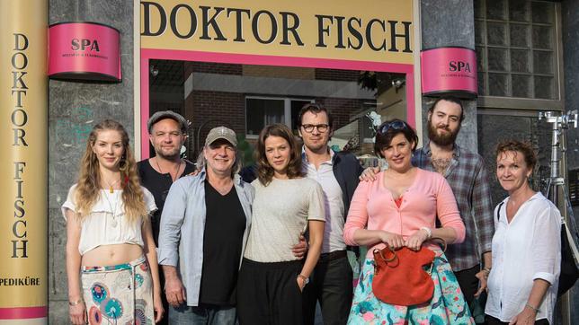 Bildquelle: ARD Degeto, NFP*/ Christoph Assmann Pheline Roggan, Daniel Gottschalk (Kamera), Pepe Danquart (Regie), Jessica Schwarz, Felix Klare, Elena Uhlig, Daniel Schütter, Gabriele Jung (Ausführende Produzentin, NFP*)