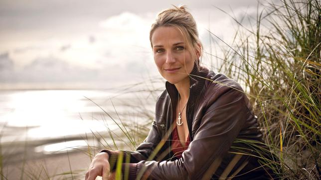 Auf einer kleinen Nordseeinsel hat die Städterin Katharina Reiff (Tanja Wedhorn) ein neues Zuhause gefunden.