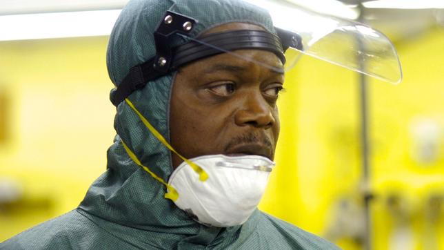 Der Ex-Cop Tom Cutler (Samuel L. Jackson) arbeitet als Tatort-Reiniger.