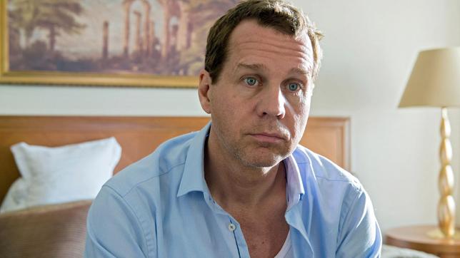 Bild: SWR/Alexander Kluge Adam Krustenstern (Thomas Heinze), all seiner Selbstsicherheit beraubt.