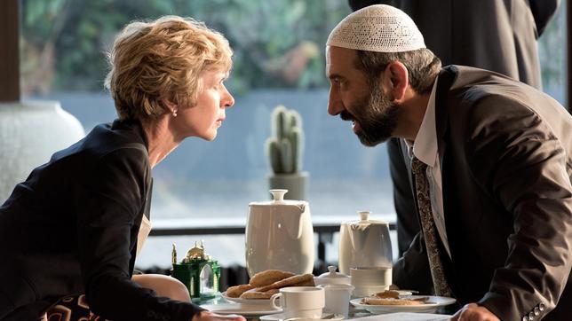 Bildquelle: WDR/ Martin Valentin Menke Ursel Piepenkötter (Anna Stieblich) mit Nuri Hodscha (Hilmi Sözer)
