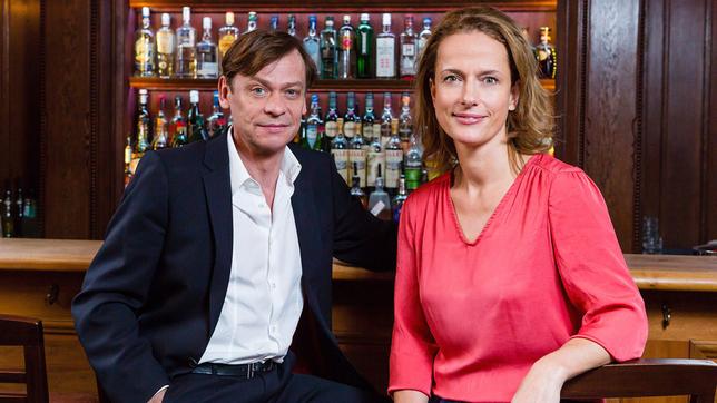 Bild: MDR/Marco Prosch Claudia Michelsen als Hauptkommissarin Doreen Brasch und Sylvester Groth als Hauptkommissar Jochen Drexler