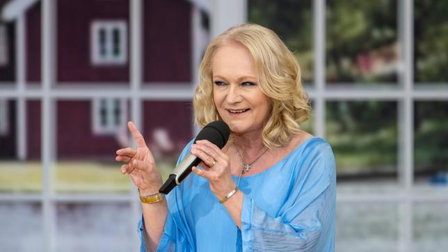 Bild: SWR/Patrick Seeger 12 Punkte für Deutschland! 1982 gewann Nicole, damals 17 Jahre jung, den Eurovision Song Contests, der damals noch Grand Prix de la Chanson d'Eurovision hieß und erstmals an Deutschland ging. Auch heute noch ist die Sängerin kein bisschen leise.