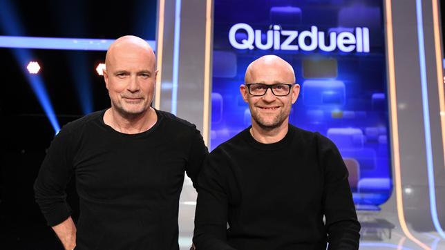 Bild: ARD/Uwe Ernst Christian Berkel (Schauspieler) und Jürgen Vogel (Schauspieler), treten als Team „TV-Helden“ gegen die Quizduell-Olympioniken Marie-Louise Finck, Eckard Freise und Thorsten Zirkel an.