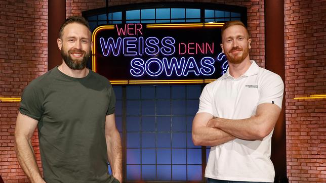Bild: ARD/Morris Mac Matzen Als Kandidaten zu Gast in der 700sten Sendung von "Wer weiß denn sowas?: Der ehemaligen Diskuswerfer und Olympiasieger Robert Harting und seinen Bruder, der Diskuswerfer und Olympiasieger Christoph Harting.