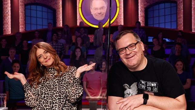Bild: ARD/Morris Mac Matzen Rateteam-Kapitän Elton und die Schauspielerin Nastassja Kinski bilden ein Rateteam.