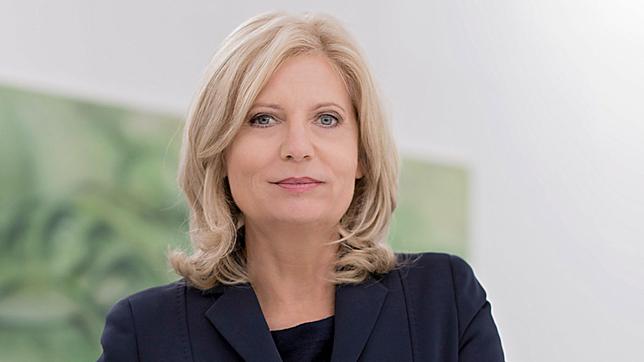 Bild: ARD/Georges Pauly Die Kanzlei: Sabine Postel als Isabel von Brede
