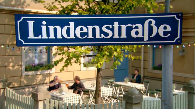 Bild: WDR Straßenschild Lindenstraße