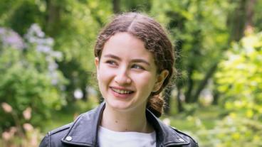 Bild: ARD/Steffen Junghans/Steffen Junghans Deborah Mary Schneidermann als Luisa Baltrusch