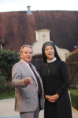 Bild: ARD/Barbara Bauriedl Bürgermeister Wöller und Schwester Hanna